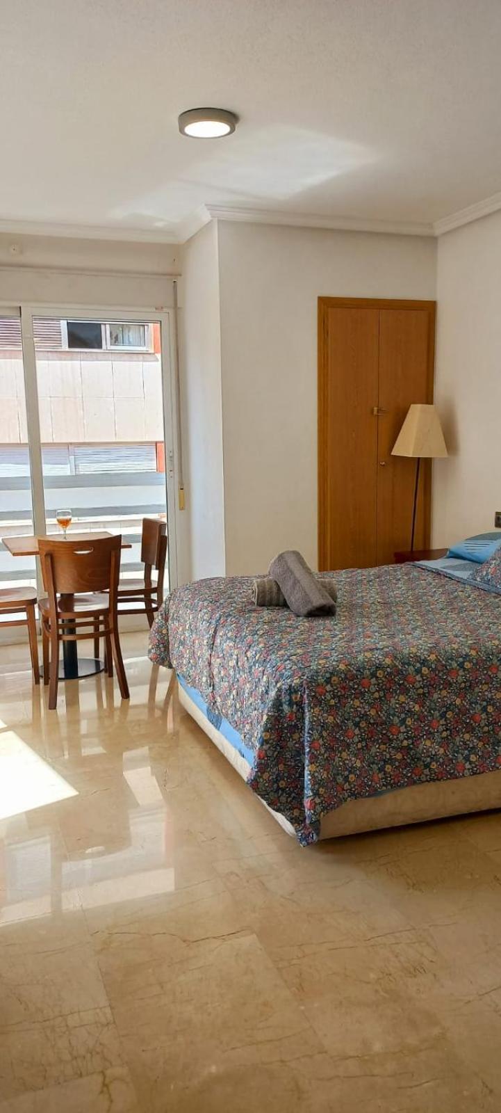 アリカンテHoliday Centre Deluxeアパートメント エクステリア 写真